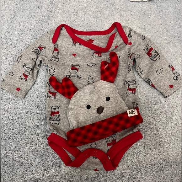 🌻🌻 3 for $30🌻🌻Newborn bundle (2) - Picture 1 of 9